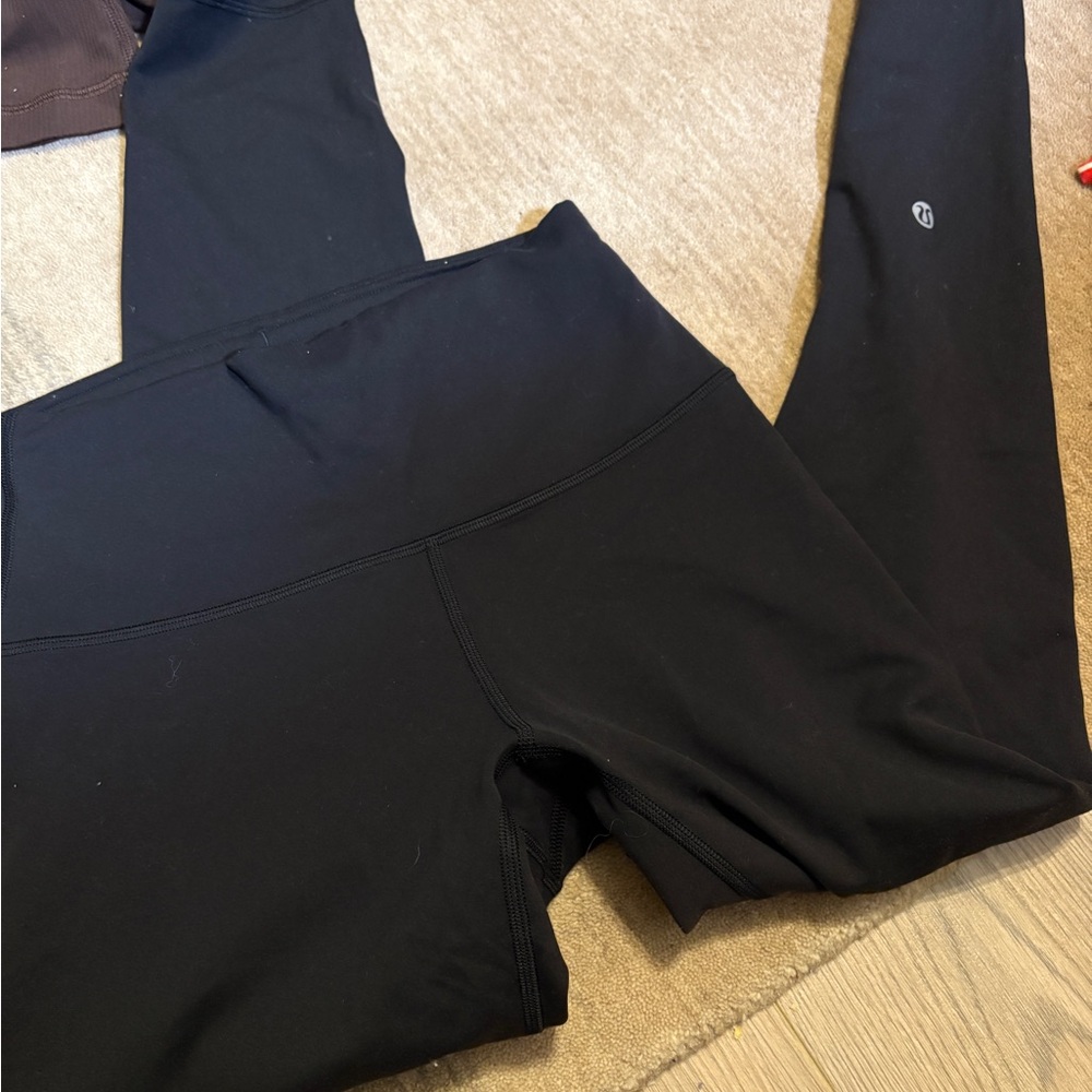 Lululemon wunder train contour fit- size 6